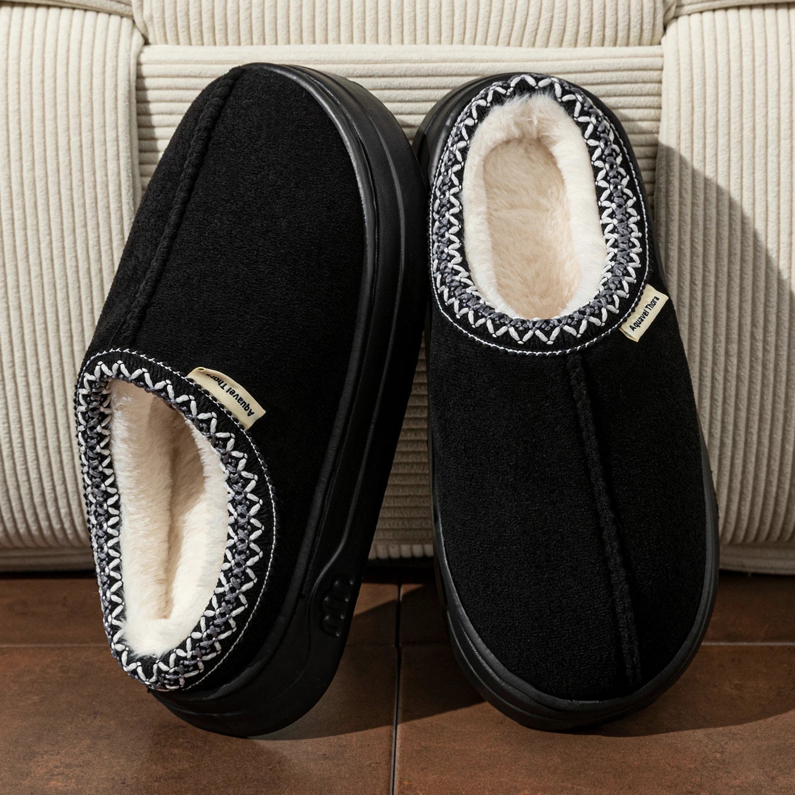 Pantoufles d'hiver pour femmes et hommes, bottes à la mode, fourrure pelucheuse, antidérapantes, semelle souple, extérieur, intérieur, chaud, confort, chaussures de maison en peluche pour Couple