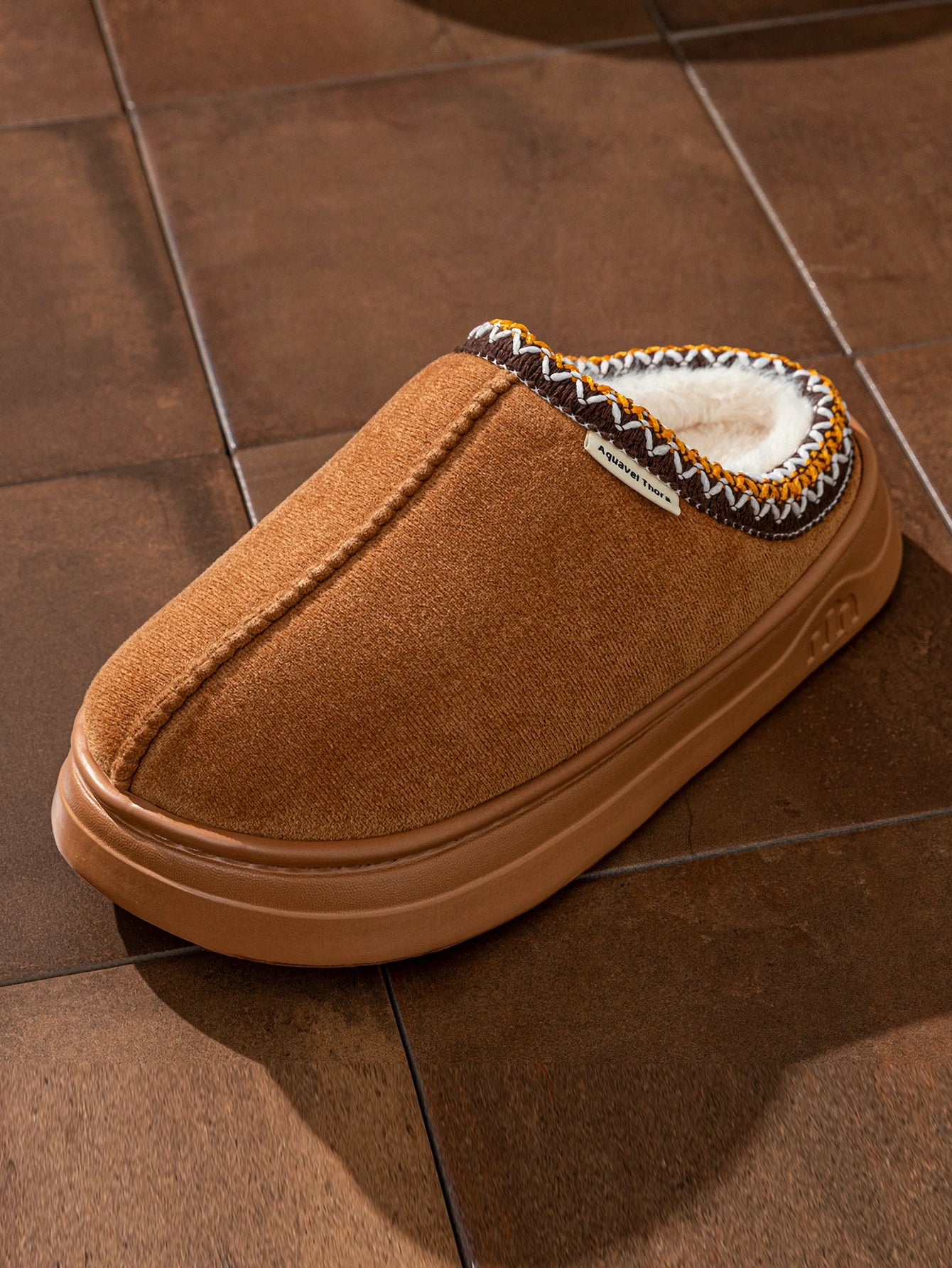 Pantoufles d'hiver pour femmes et hommes, bottes à la mode, fourrure pelucheuse, antidérapantes, semelle souple, extérieur, intérieur, chaud, confort, chaussures de maison en peluche pour Couple